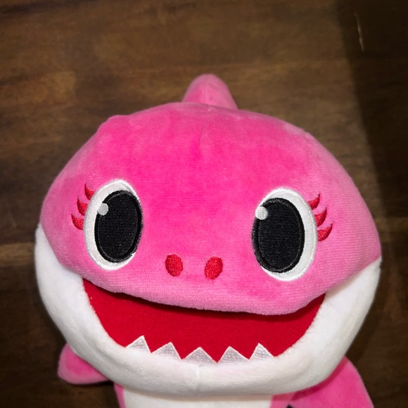 Baby Shark Puppet Plush Mommy Shark Singing Stuffed Animal Pink Fish 12" Tempo - Picture 2 of 5